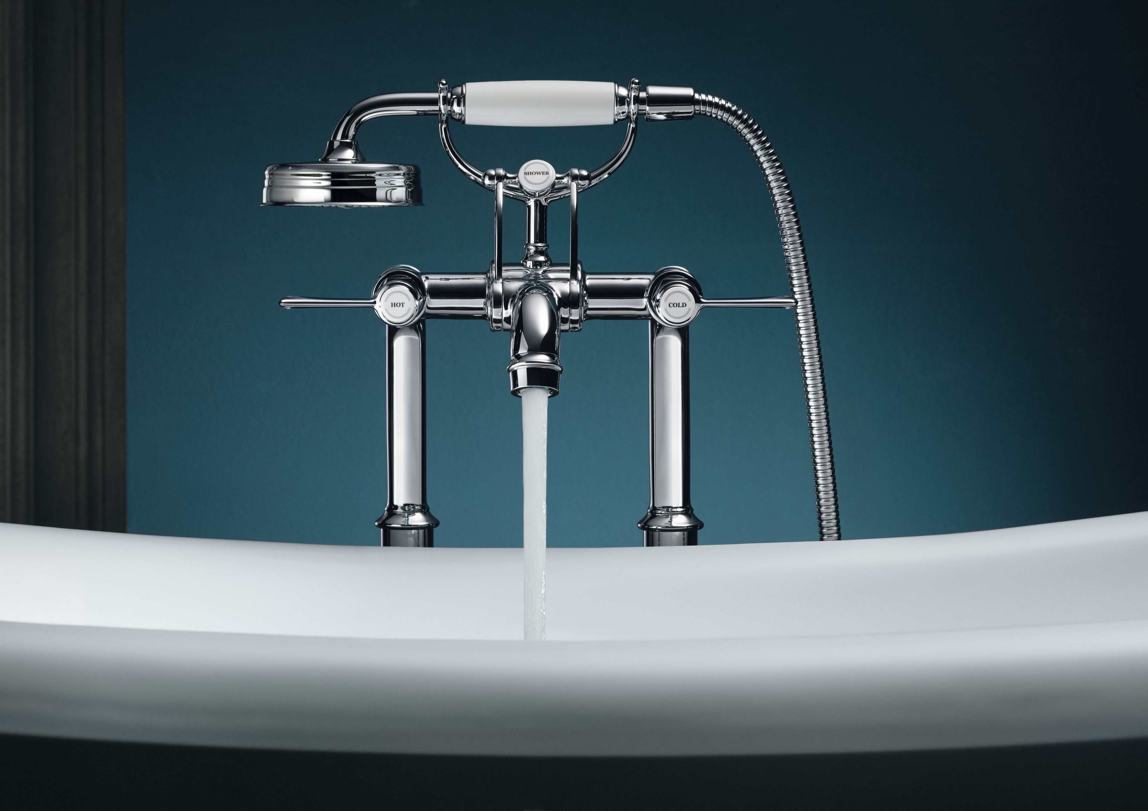 AXOR Montreux 2-Handle Floorstanding Bath & Shower Mixer Faucet with Lever Handles from Brandt in Chrome finish