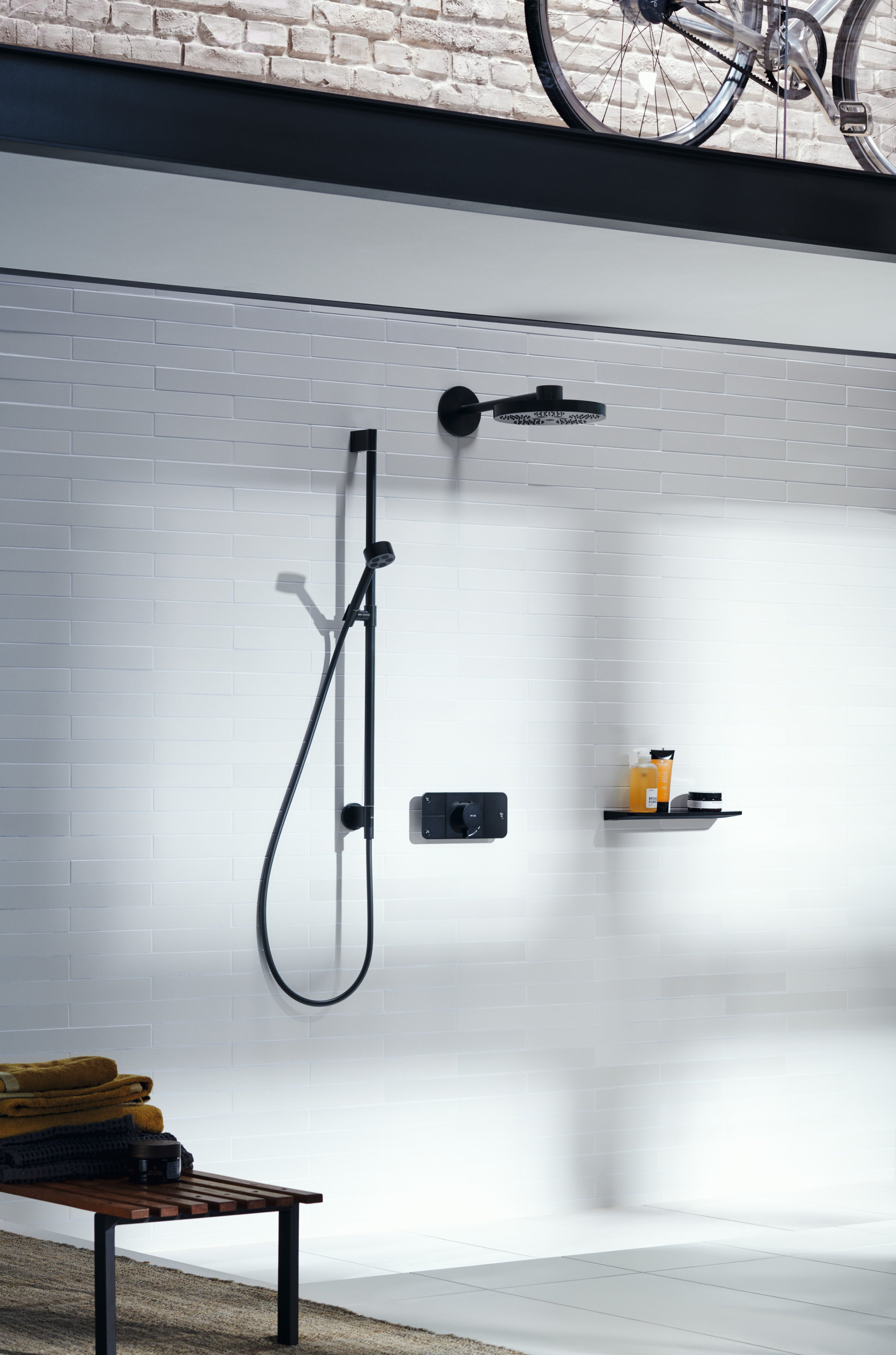 AXOR One Shower Set 75 1jet EcoSmart with Wall Connection from Brandt in Matt Black finish