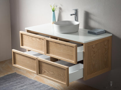 Moderne 120 cm Vegghengt Heltre Baderomsmøbel fra Brandt Bad med 4 åpne skuffer.
